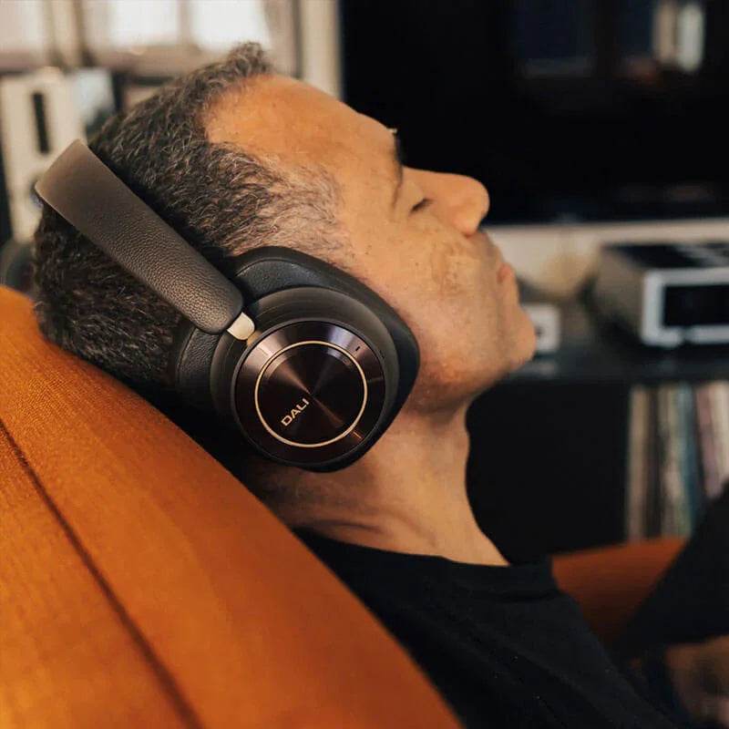 Headphones - Qoratech