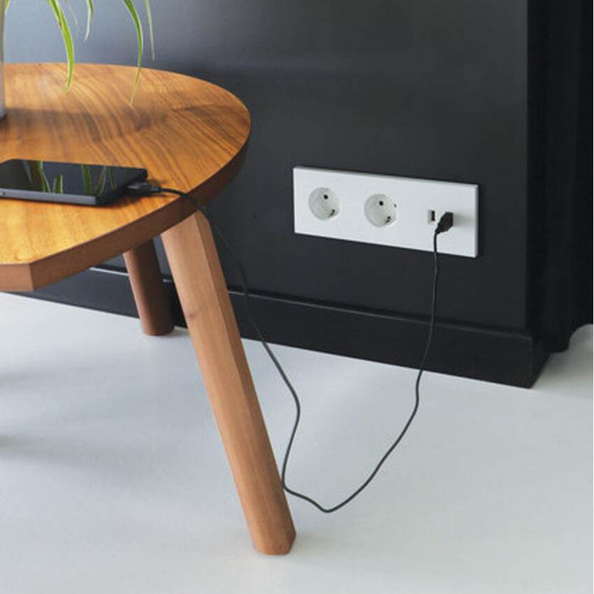Power RJ45 outlet - fer forgé rosé - 3-gang - Qoratech
