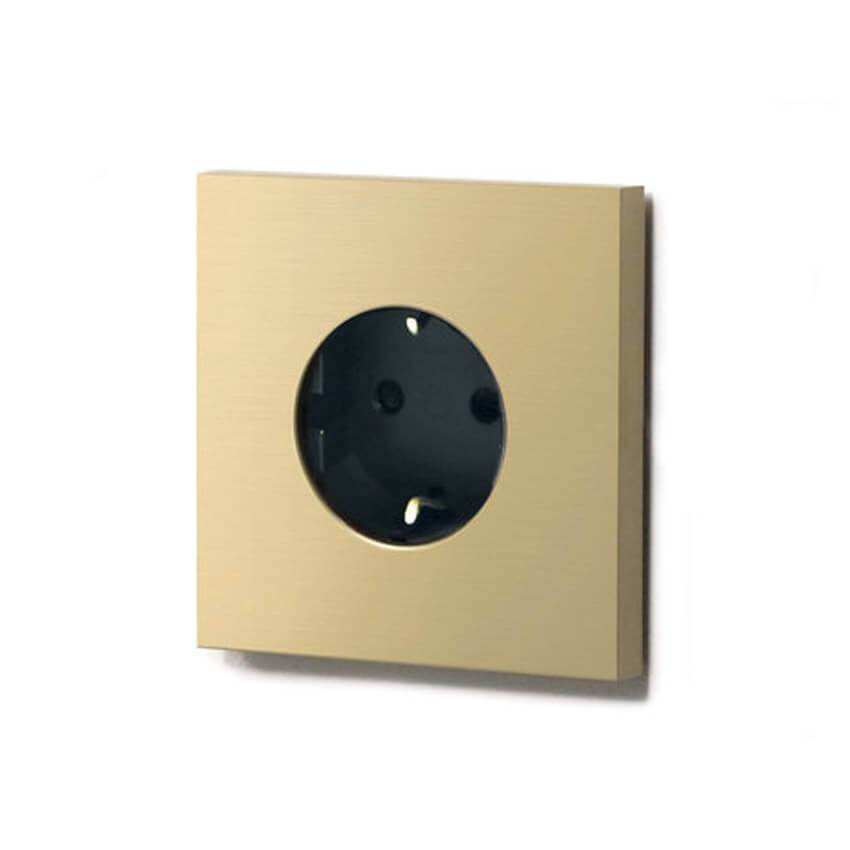 Power outlet - brushed brass - 1-gang - Qoratech